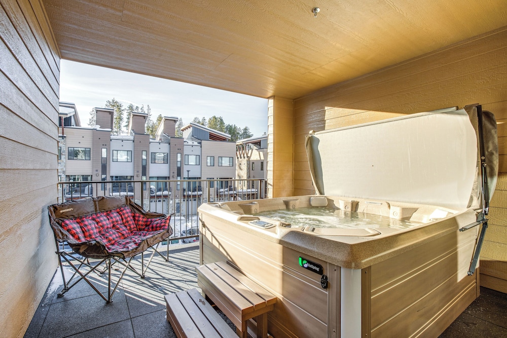 Walk to Cooper Creek Square: Condo w/ Hot Tub!