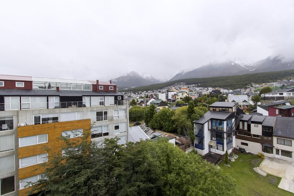 Hotel Pacífico Apartamentos Centro - Image 1