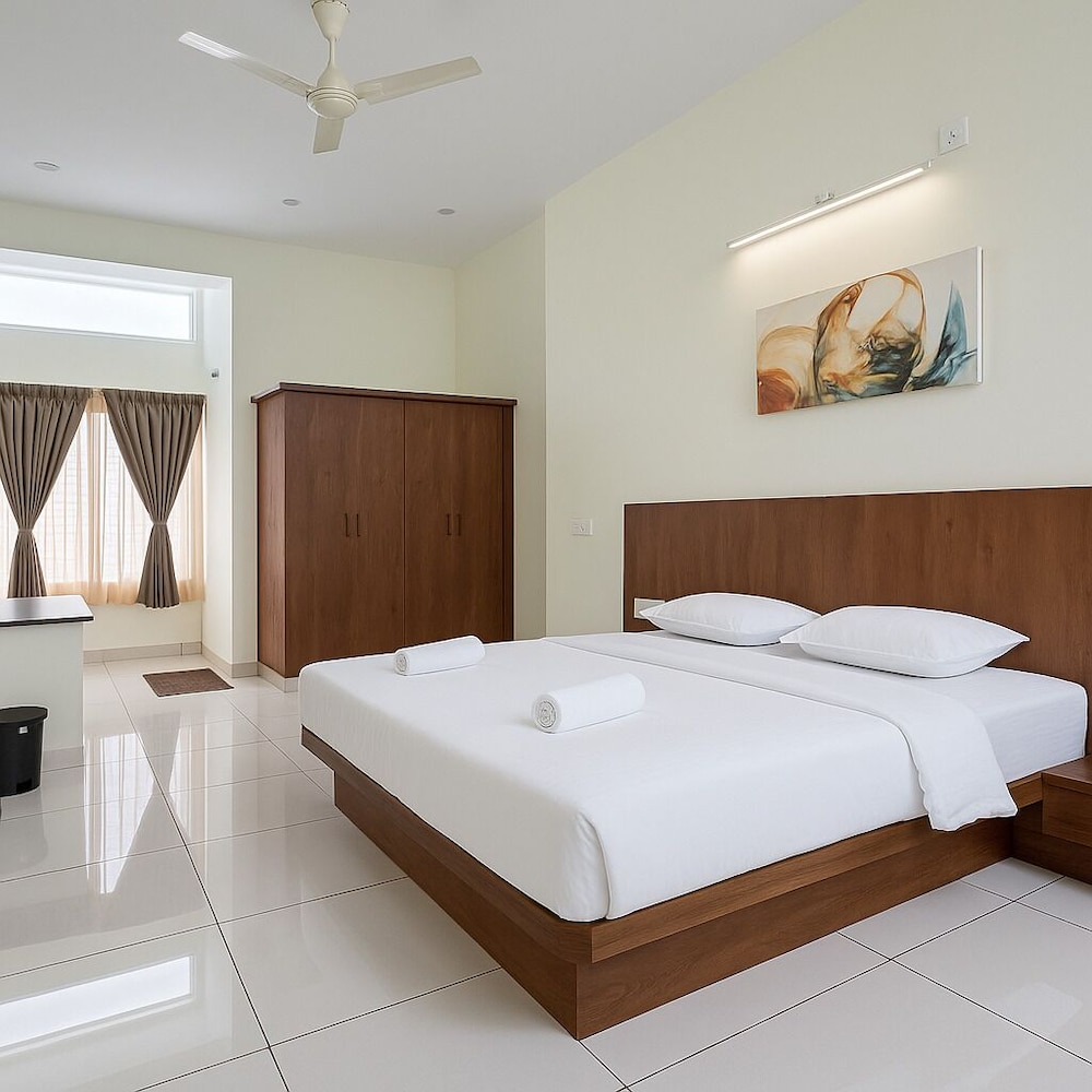 Savi Service Apartments