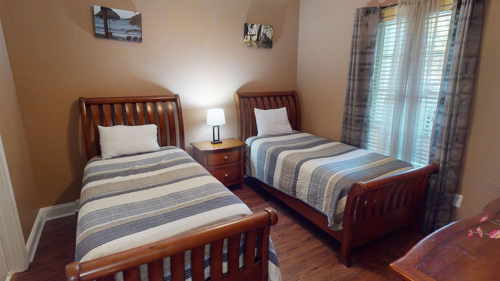 Magnolia Pointe Luster Leaf 4837-102 3 Bedroom Condo