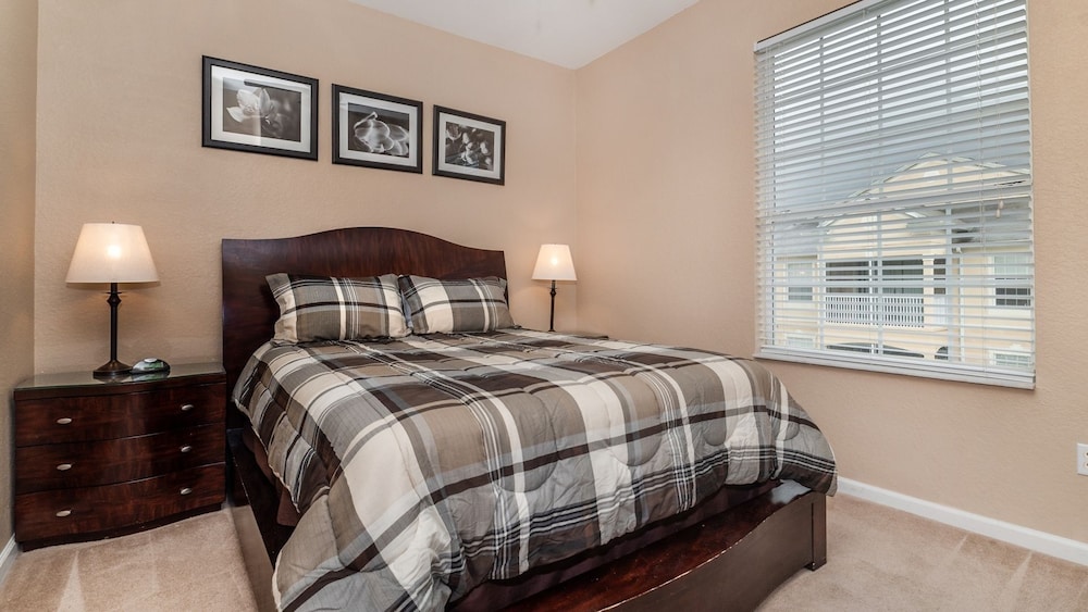 Windsor Hills Resort 3 Bedroom 4th Floor Condo with Resort Access 3 Apts