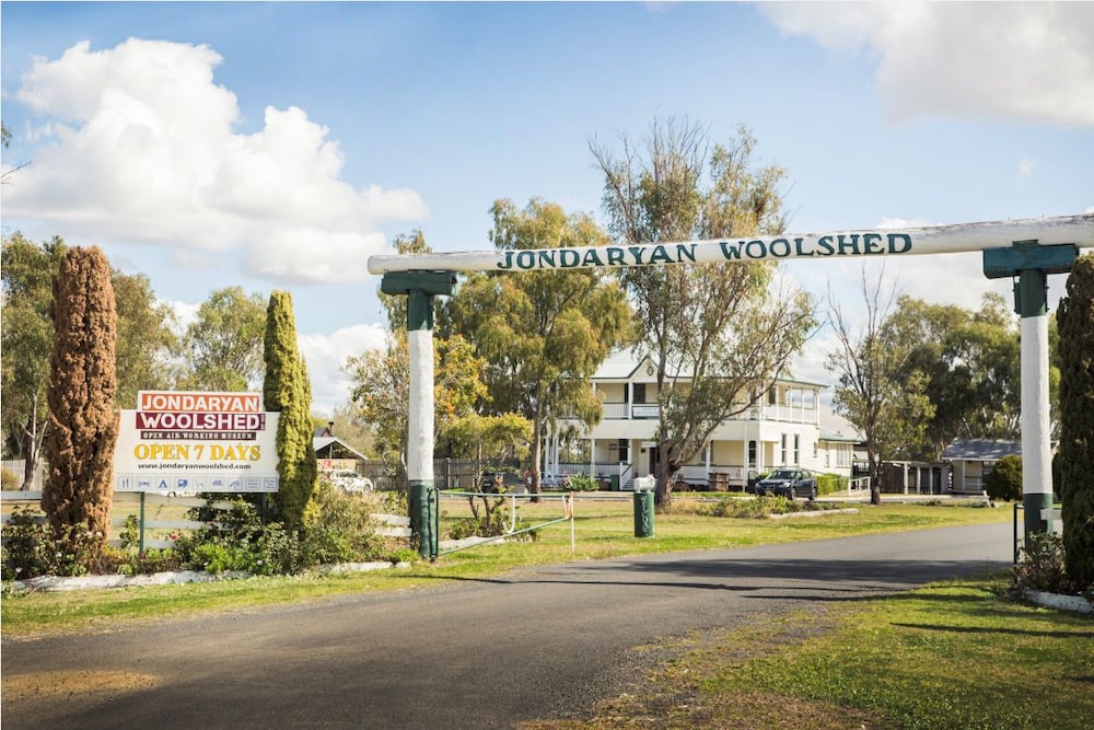 The Woolshed at Jondaryan - Campsite