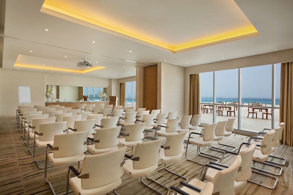 DoubleTree by Hilton Dubai - Jumeirah Beach