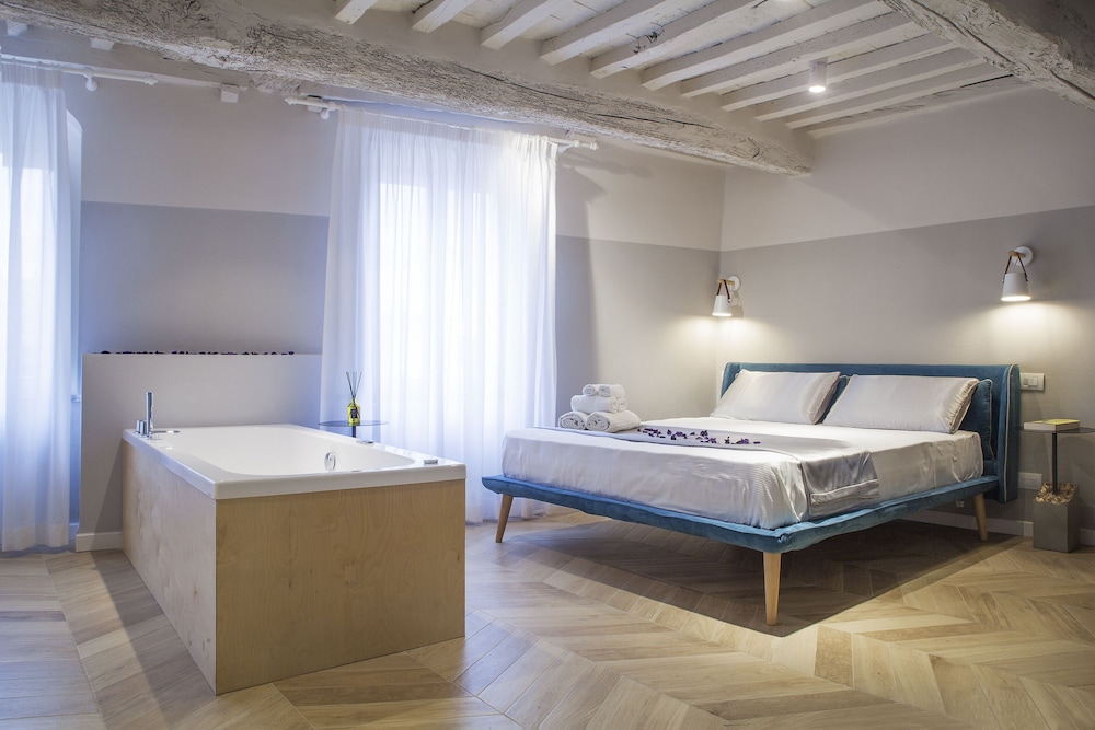 San Sebastiano Suite & Luxus — photo 3