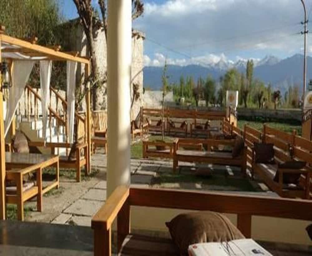 Karakoram Hotel