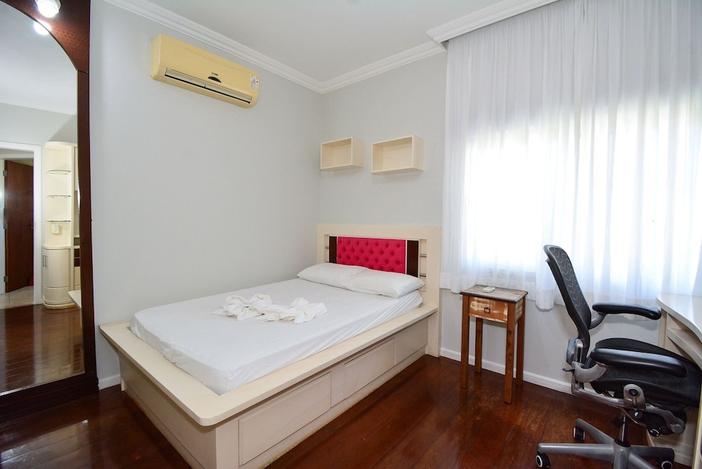 Casa com Piscina Morro das Pedras