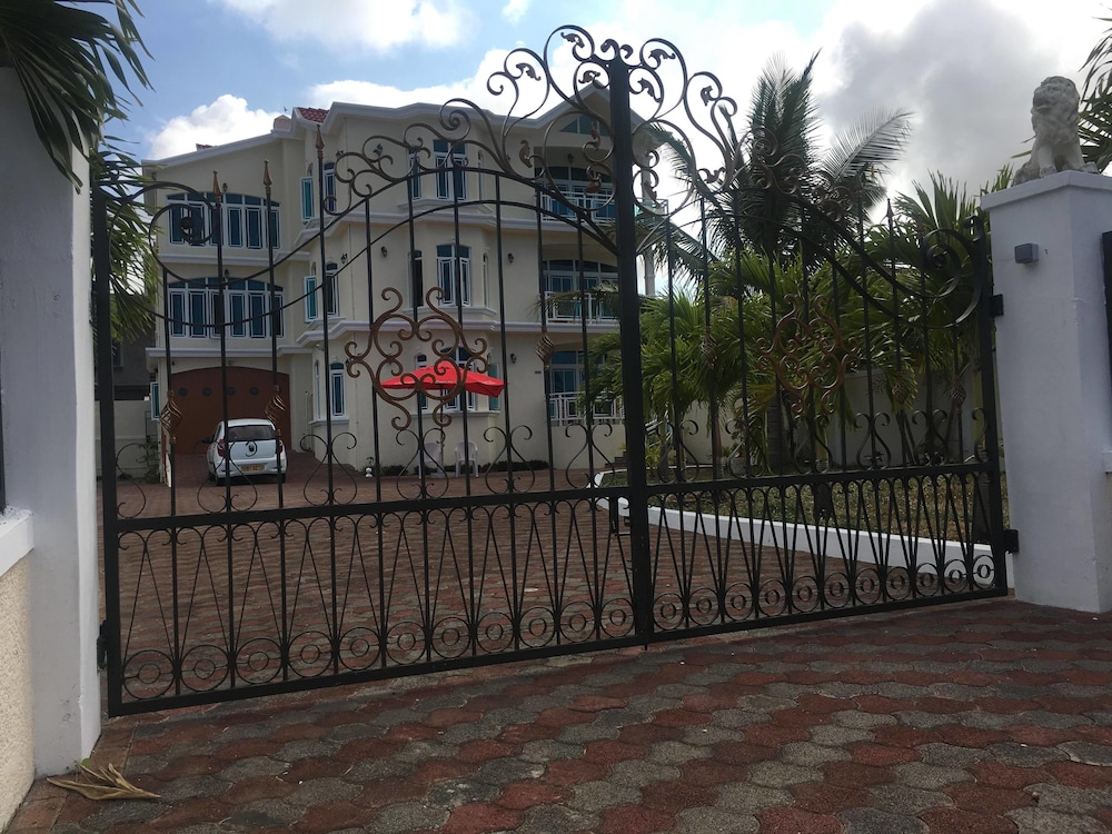 Photo 9
