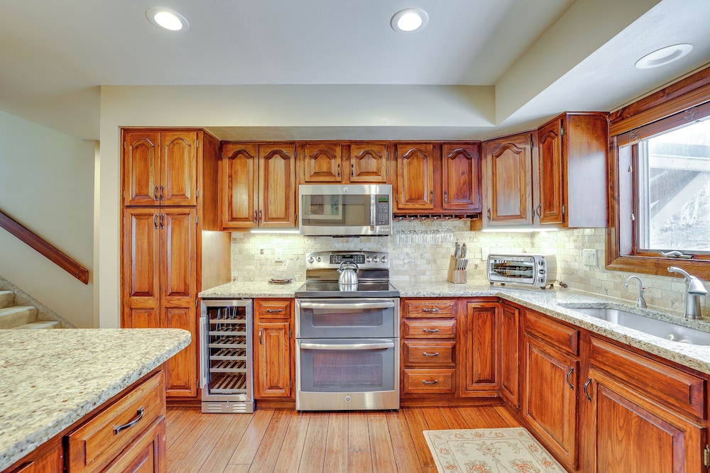 Private Sauna & Mtn Views: Keystone Townhome!