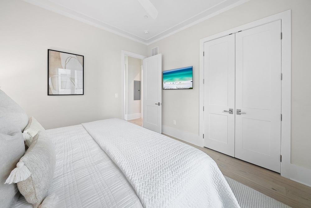 Ocean Breeze 5 Bedroom Home