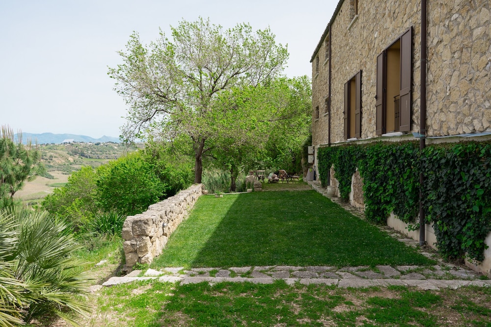Casale Ginisara
