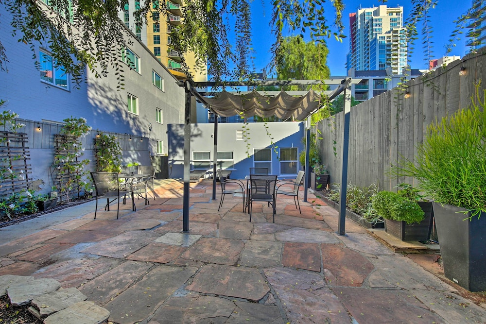 San Diego Apartment ~ 1 Mi to Gaslamp Quarter
