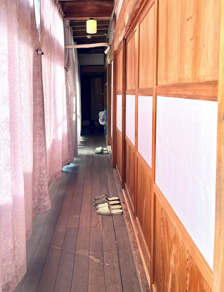 Photo 51