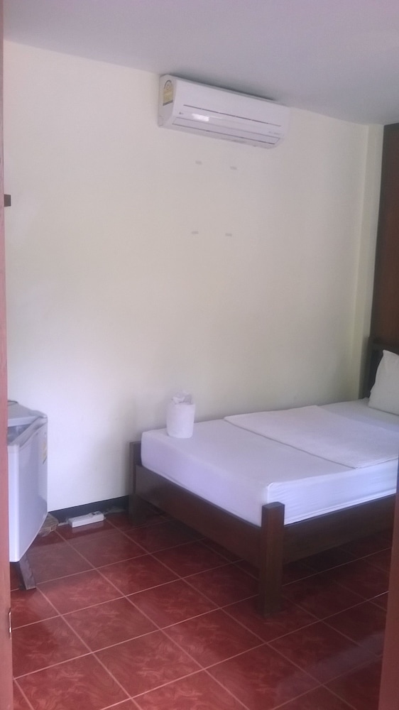 Haad Yao Sunset Bungalow