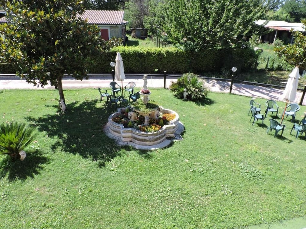 Photo 35