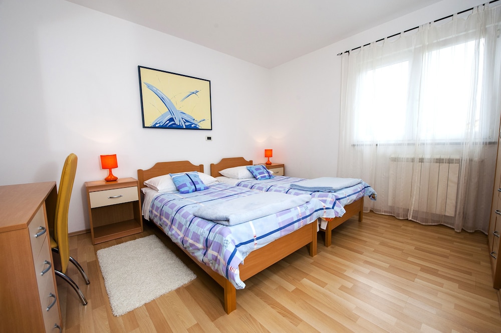 Apartments Davorka