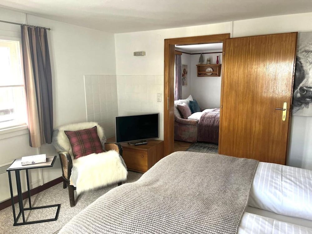 Cozy Chalet in Bramberg am Wildkogel with Sauna near Ski Lift