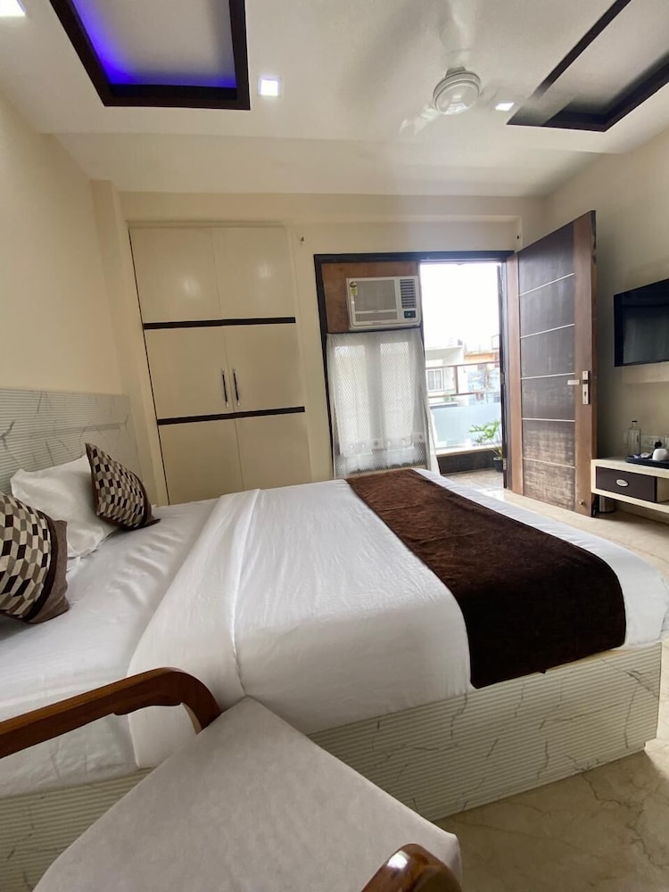 Cassava Stay
