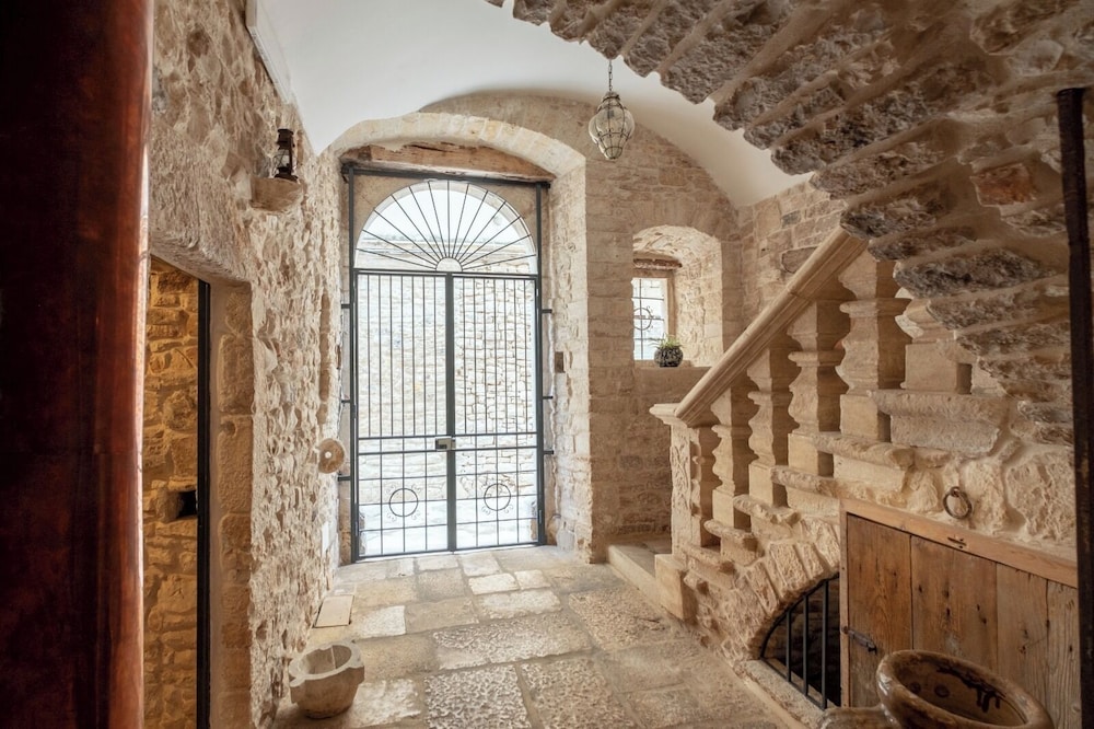 PALAZZO RIZZI DIMORA DEI TEMPLARI