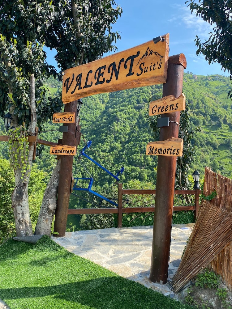 Valent Suit Bungalov