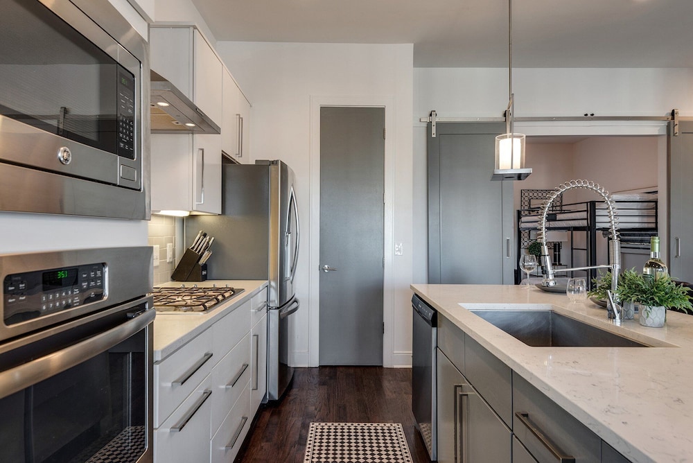 Nashview- Heart of Gulch - 360º Views of Downtown!