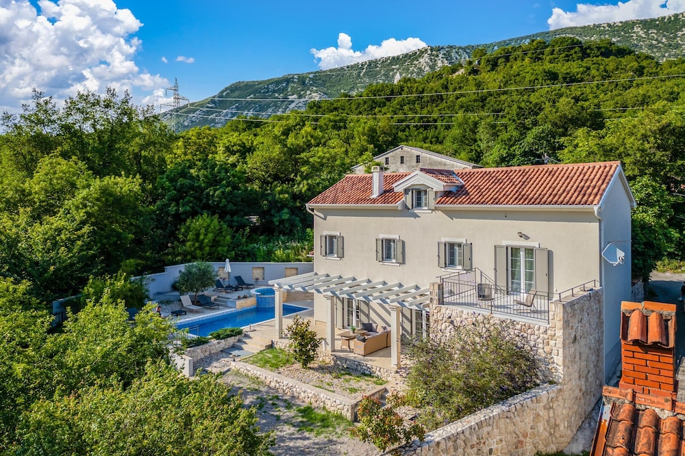 Nature Villa Frangipane With Pool