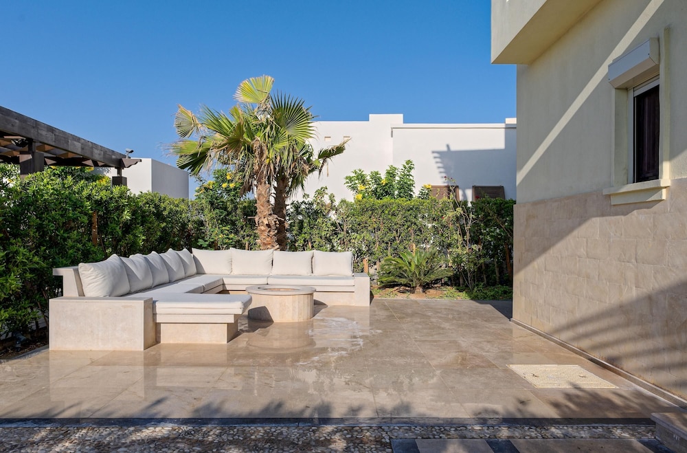 Vesta - Luxury Villa - 3BR - Ancient Sands