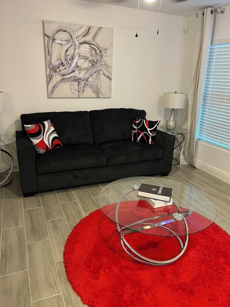Cozy Fort Myers Extended Stay