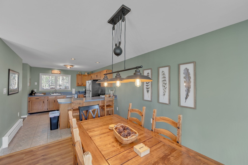 Lies 18n - Cozy & Scenic Mountain Retreat 3 Bedroom Townhouse by The Summit at Gore Mountain