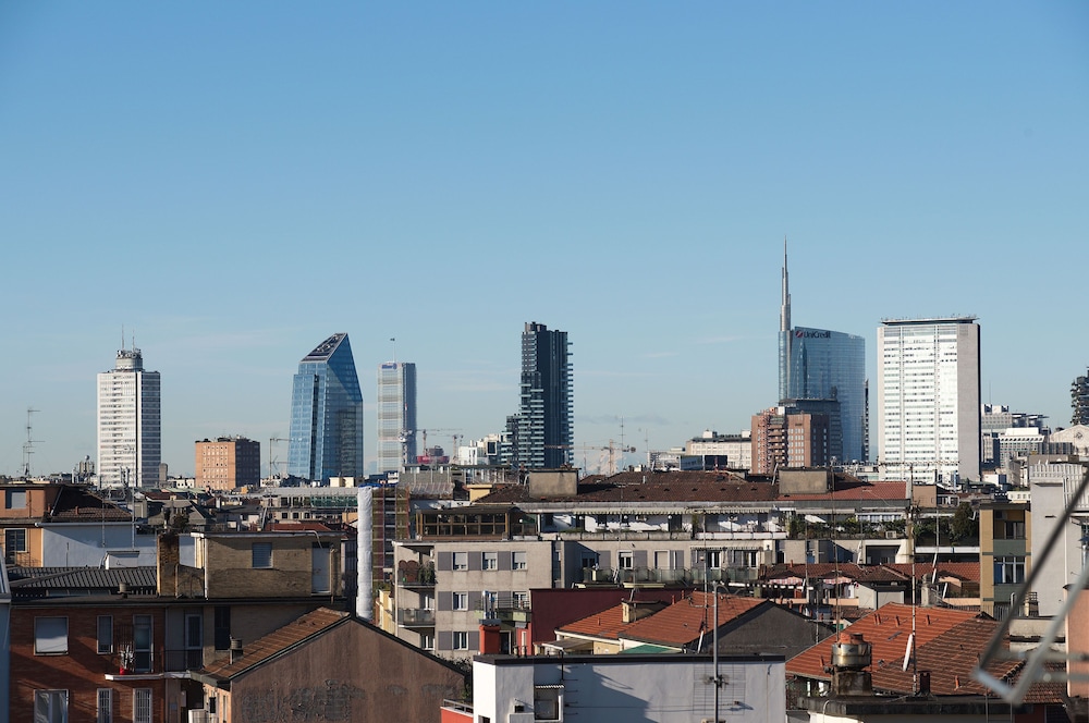 Milan Skyline Apartment, Città Studi, 1 min Metro, Terrace, Wifi, Netflix