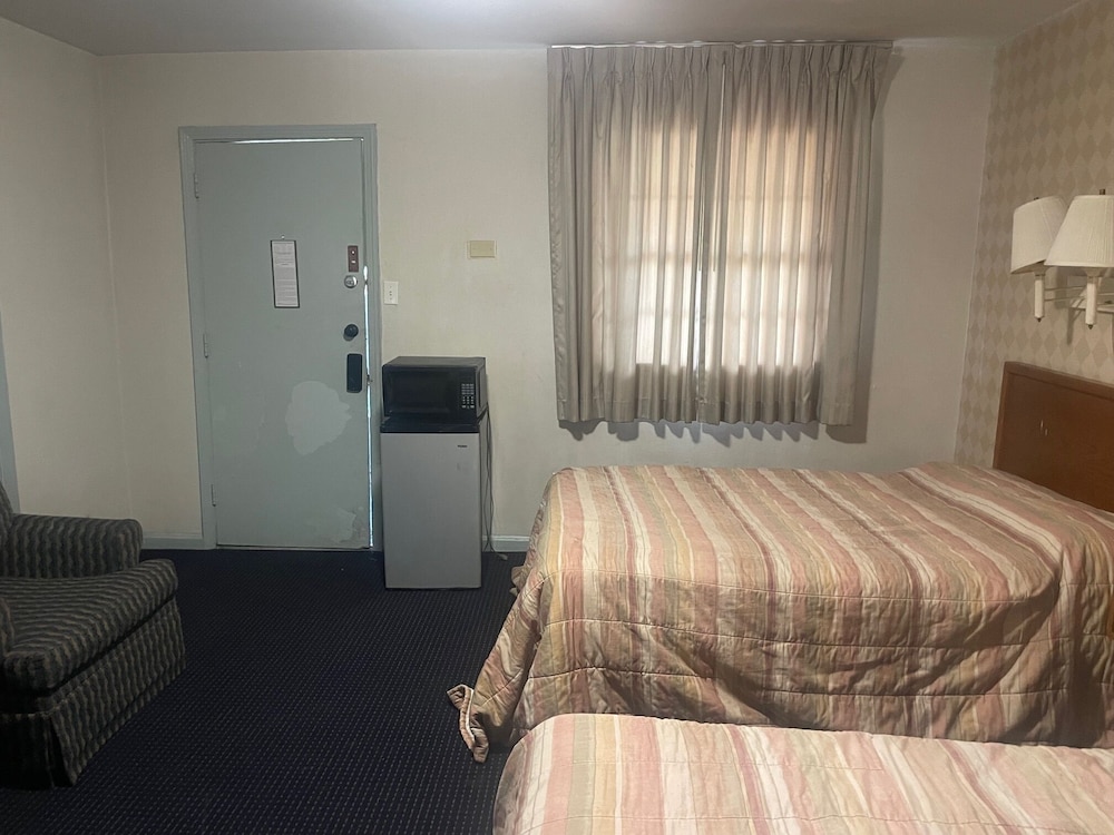 Traveler's Motel
