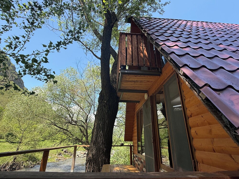 QarUp House