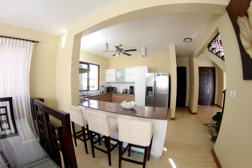 Ocean High Luxury Residence