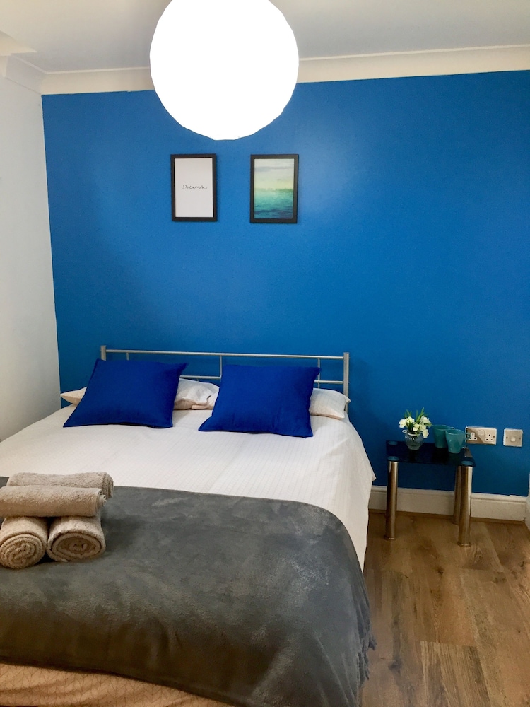 Two Bedroom Apartment In City Centre view 3