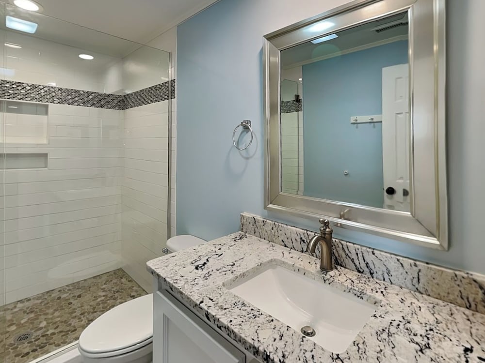 Polly's Place by Topsail Realty