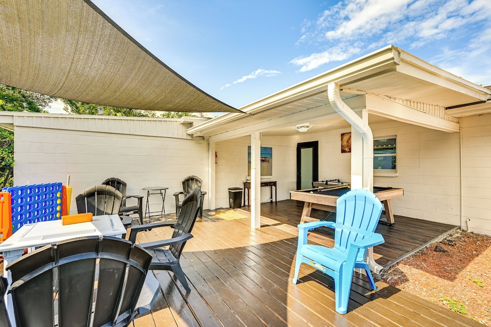 7 Mi to Busch Gardens: Lutz Home w/ Patio!