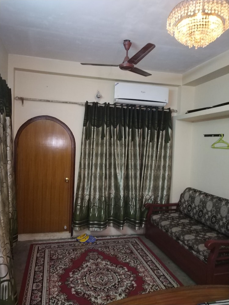 Royal Guest House