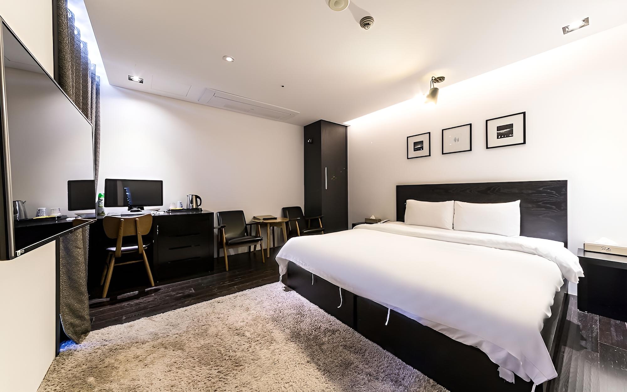 Incheon Ali Suite Hotel