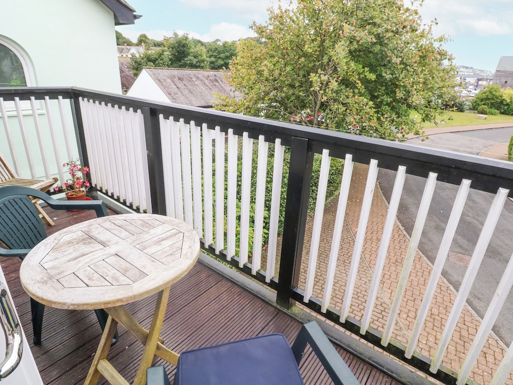 5 Tregenna Court
