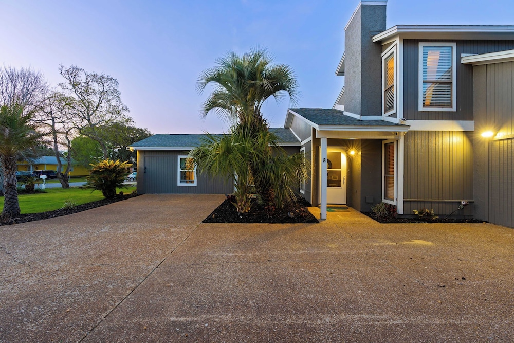 Stylish Panama City Home w/ Pool, Tiki Bar, & Walkable Beach Access