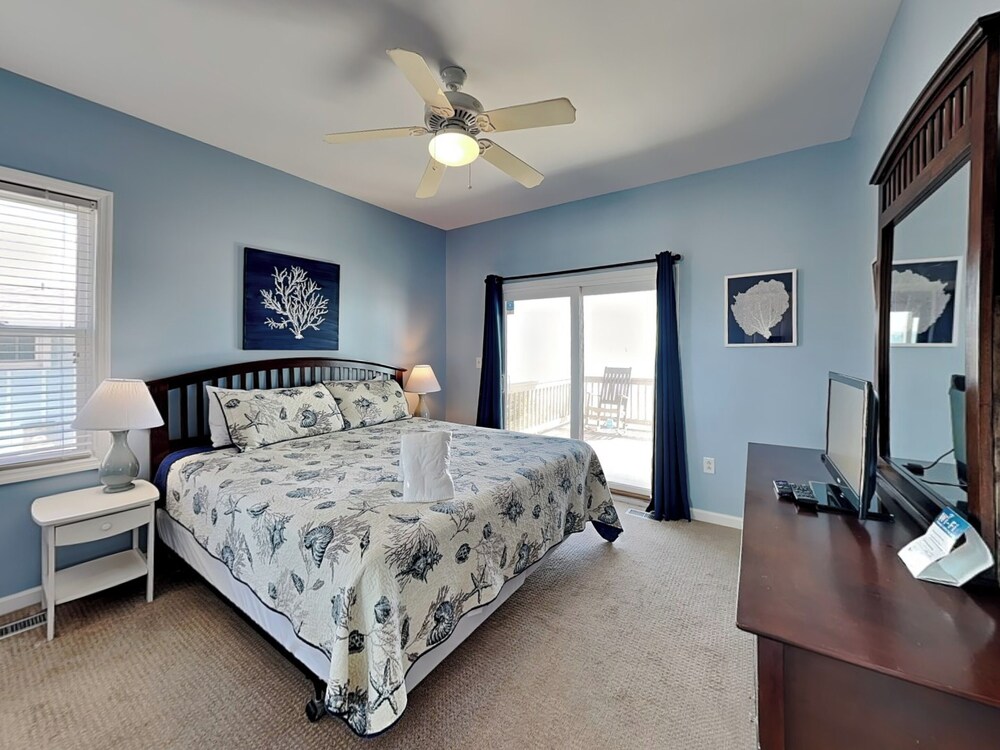 Bel Sole (Beautiful Sun) by Topsail Realty