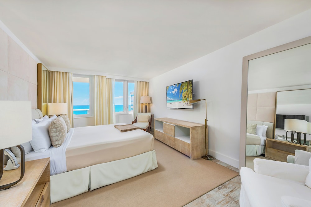 Luxury Vacation Rentals at 1 Hotel & Homes by LRMB