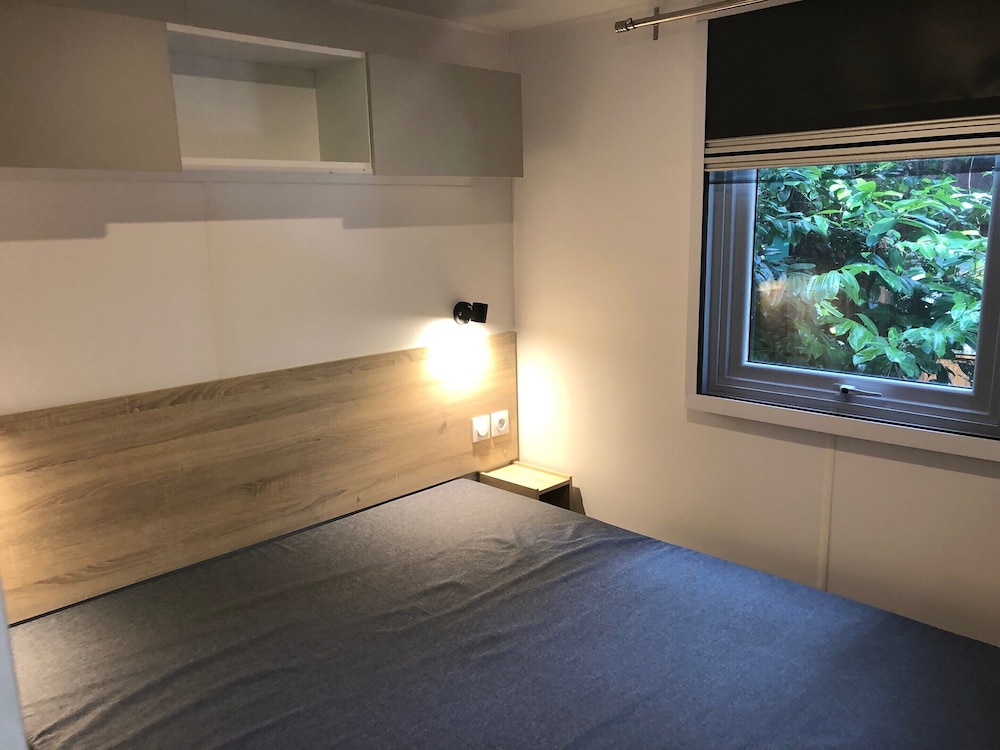 Chalet Near Antwerp & Family Fun at Bobbejaanland
