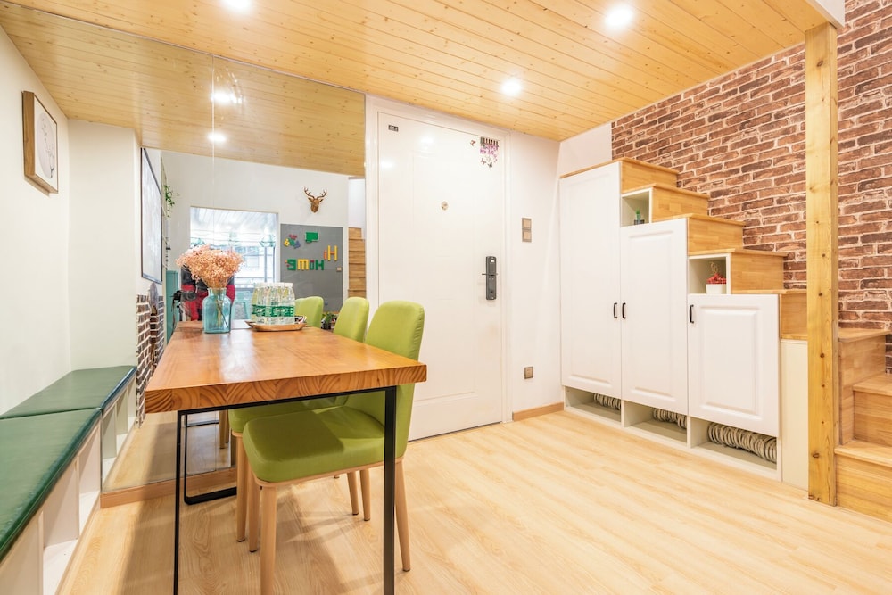 Shanghai Hills&XING 1881 Homestay