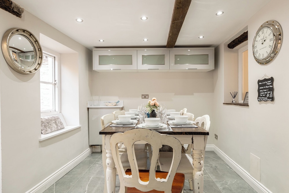 Eilmers Cottage Lovely 4BD in Malmesbury