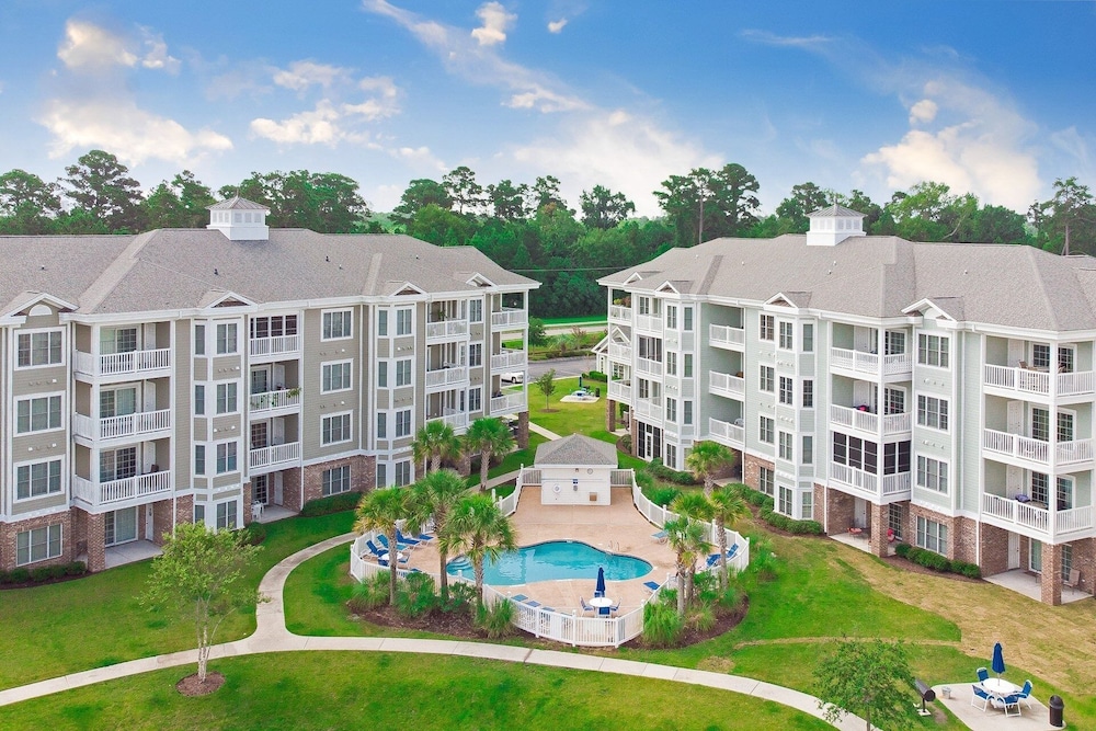 Magnolia Pointe Luster Leaf 4894-301 3 Bedroom Condo