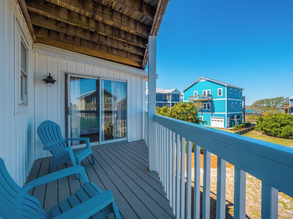 The Channel Marker by Topsail Realty