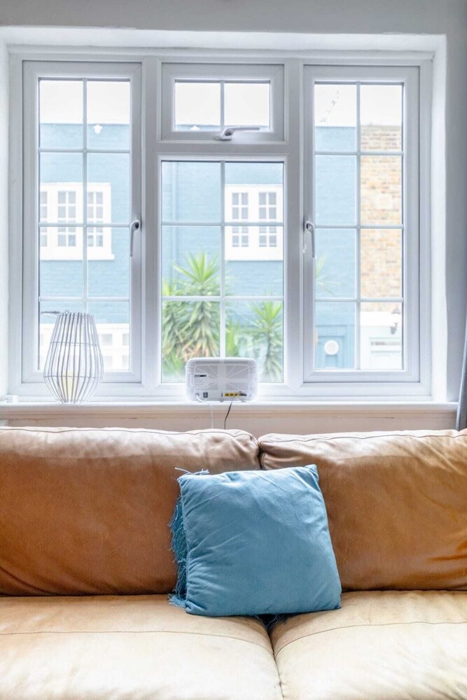 Hidden 1BD Flat Near Regents Park, Warwick Avenue