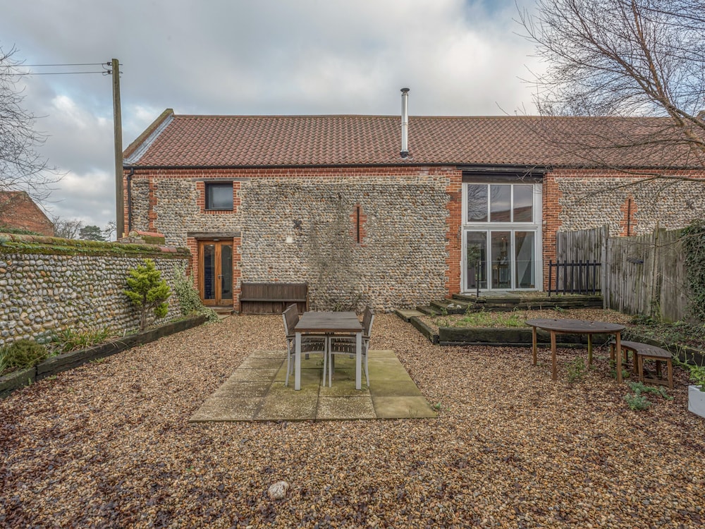 Flint Barn