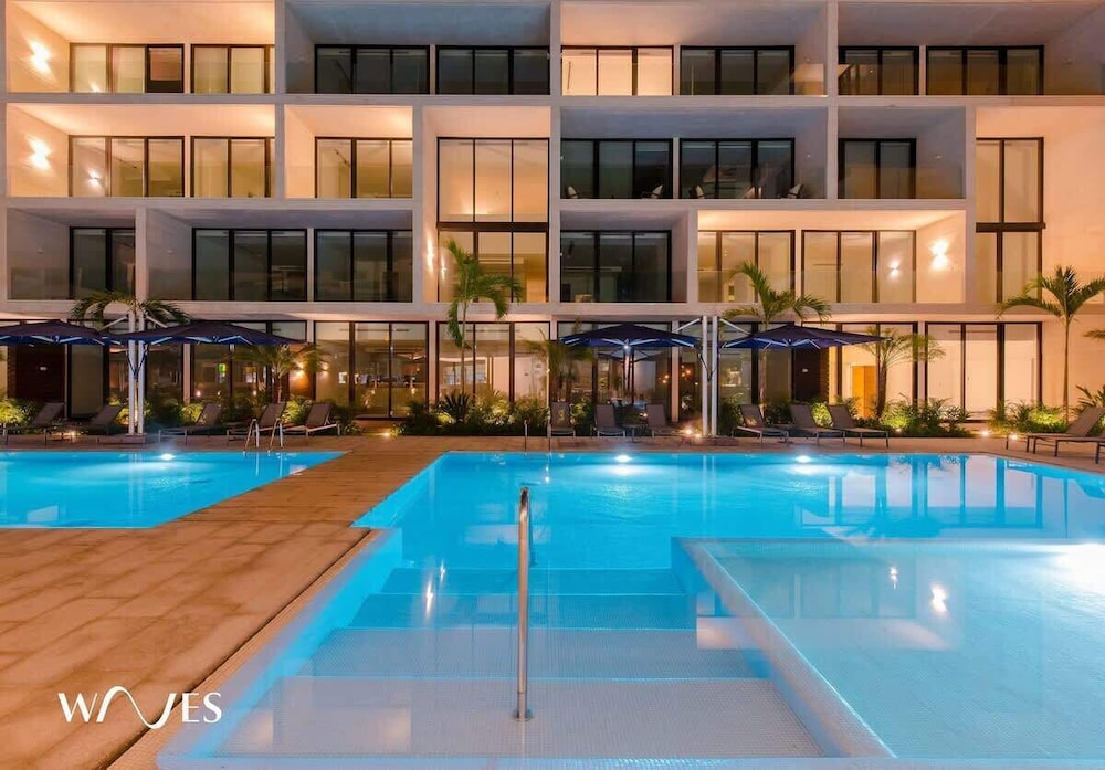 2 Br. Steps Away From the Beach Heated Pool