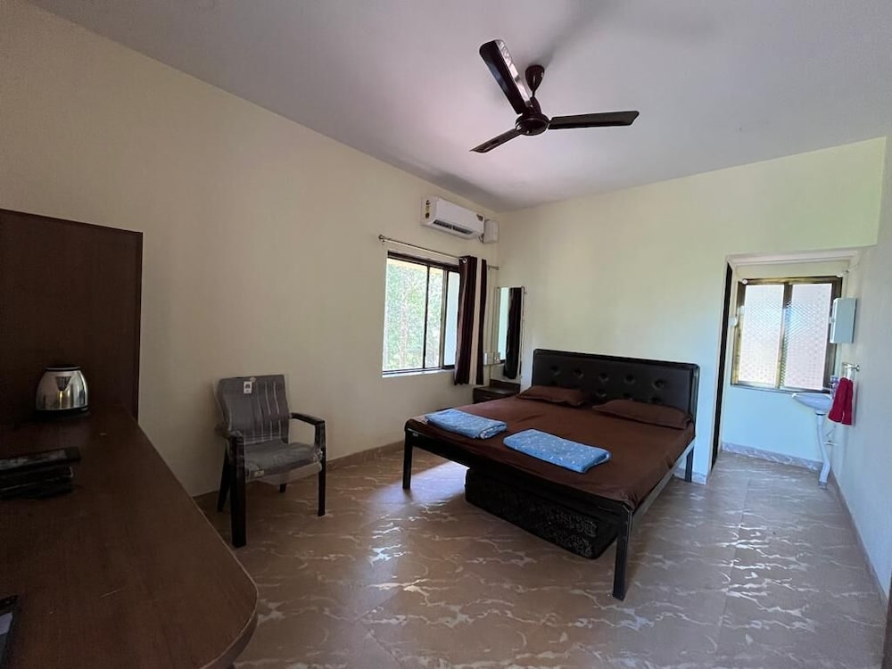 Green Breeze Resort